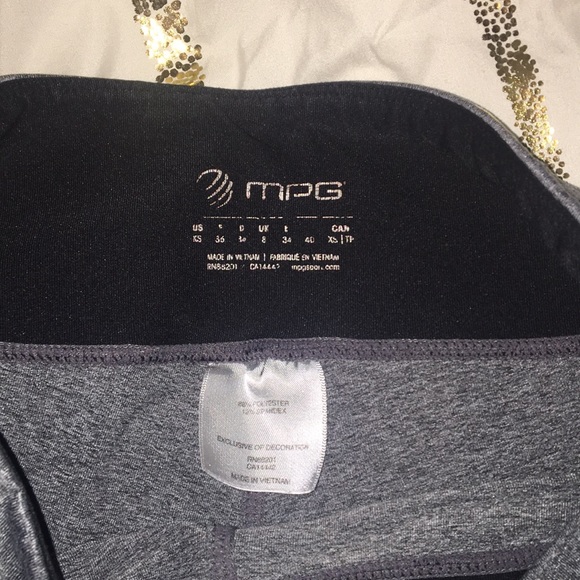 Grey Work Out Capri Bundle XS - Picture 5 of 5